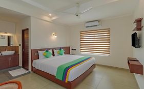 Treebo Amigos Residency Cochin Airport Hotel