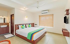 Treebo Amigos Residency